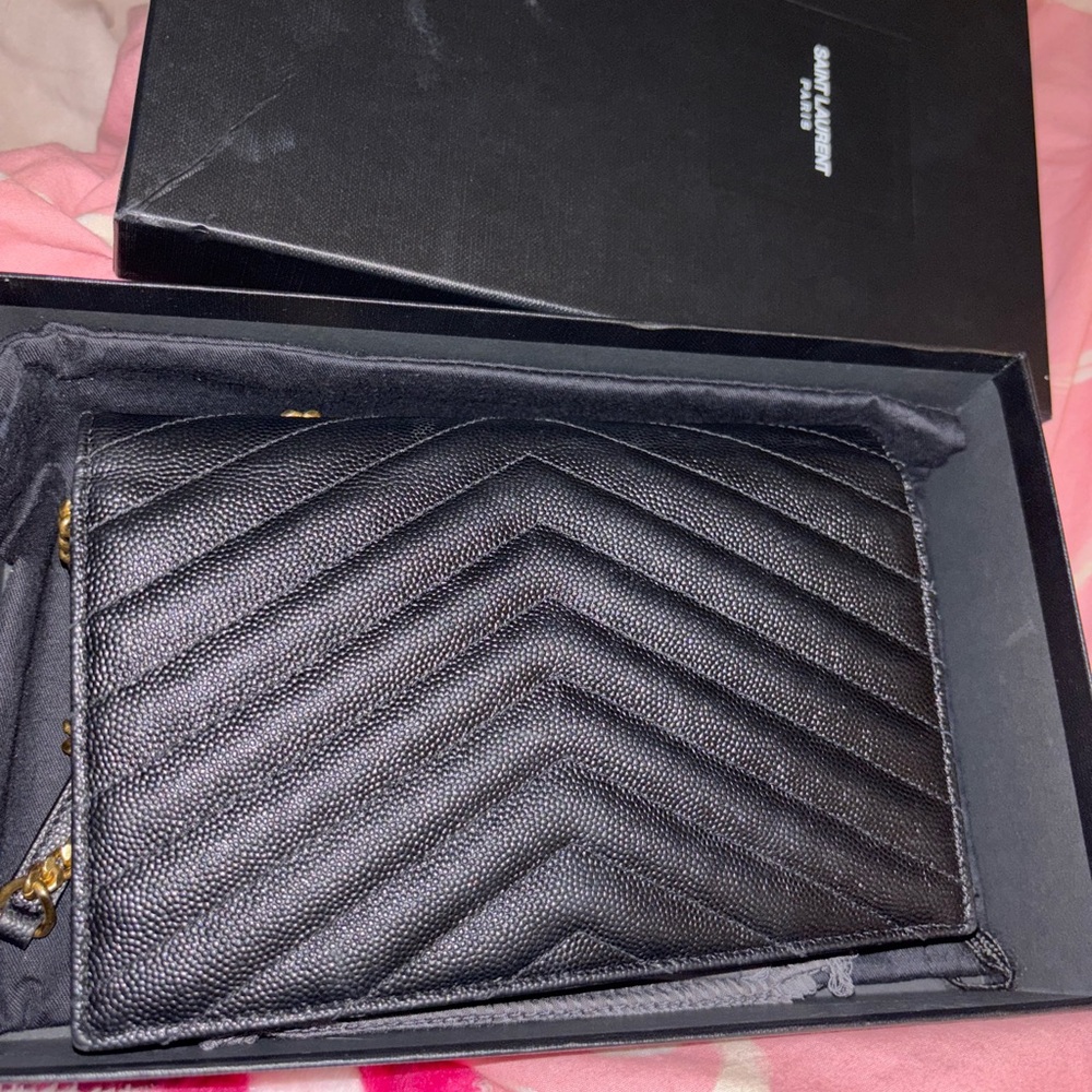 Saint Laurent Cassandre Envelope Chain Wallet - Picture 5 of 5
